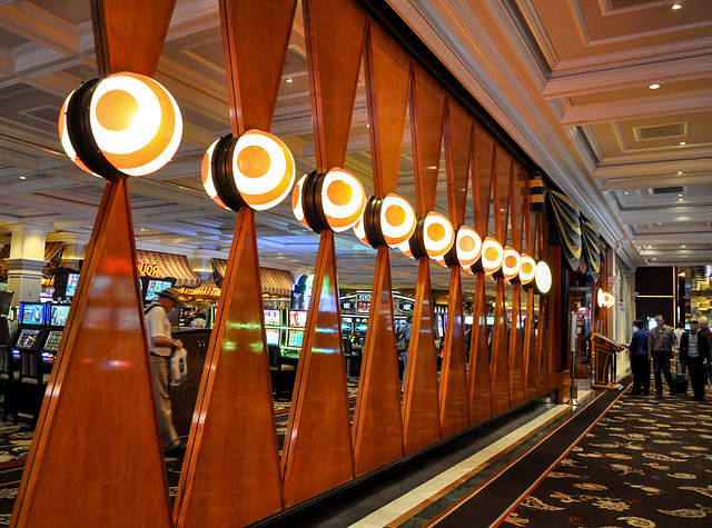 Spiegelwand im Casino