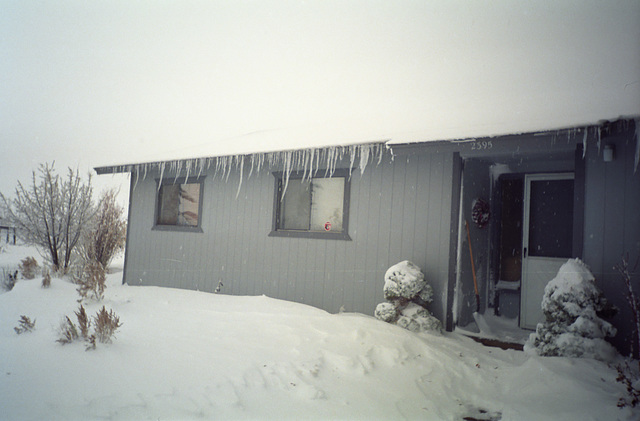 24-house_in_big_snow_ig
