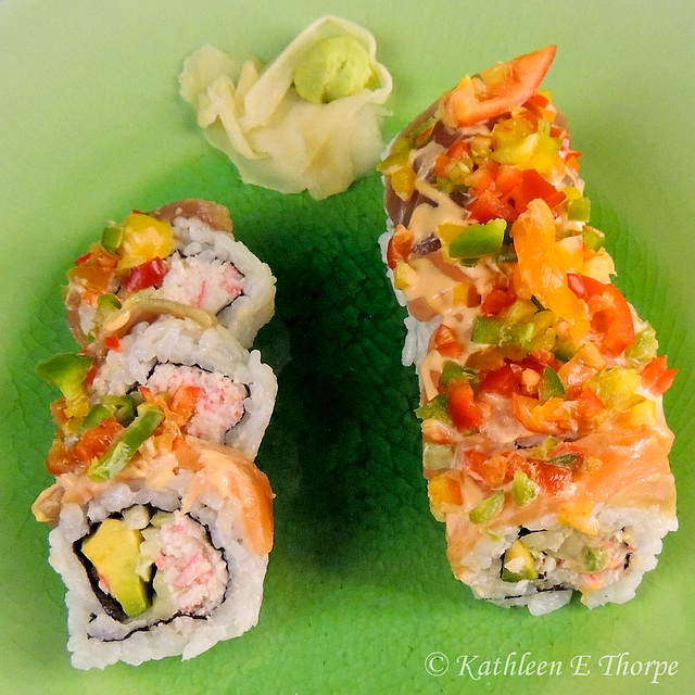 Ultimate Sushi Chili Roll Slices