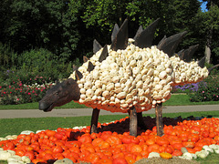 Kürbisausstellung 2011 - Stegosaurus