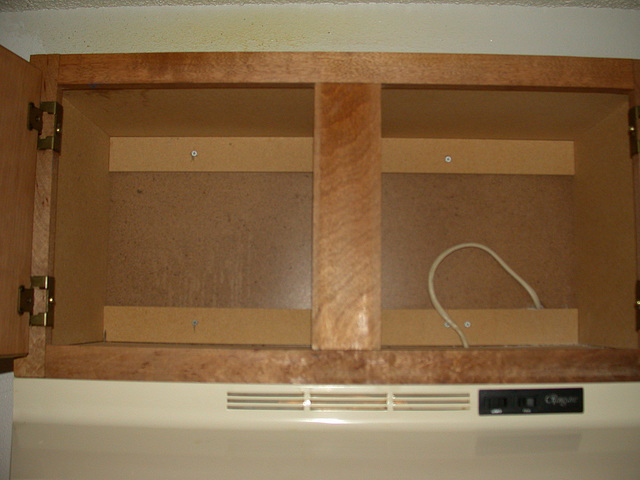 1st apartment - kitchen vent