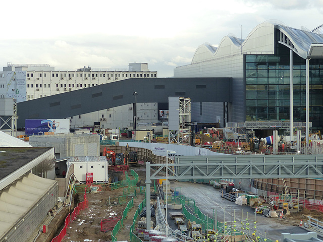 Heathrow Terminal 2 (8) - 3 March 2014