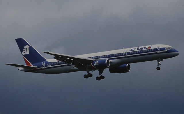 Air Transat Boeing 757