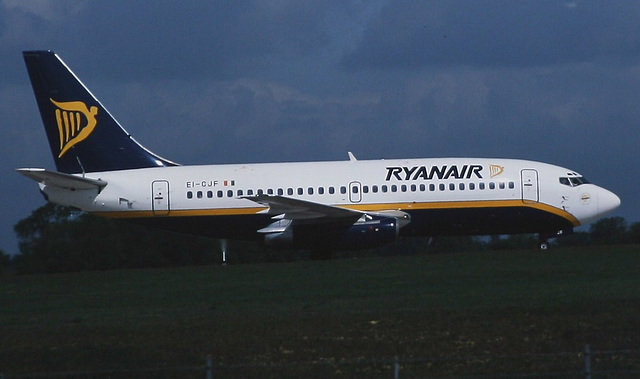Ryanair Boeing 737-200