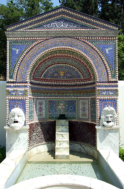 Reproduction of the Large Fountain from Pompeii in the Getty Villa, July 2008