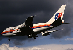 United Airlines Boeing 747SP
