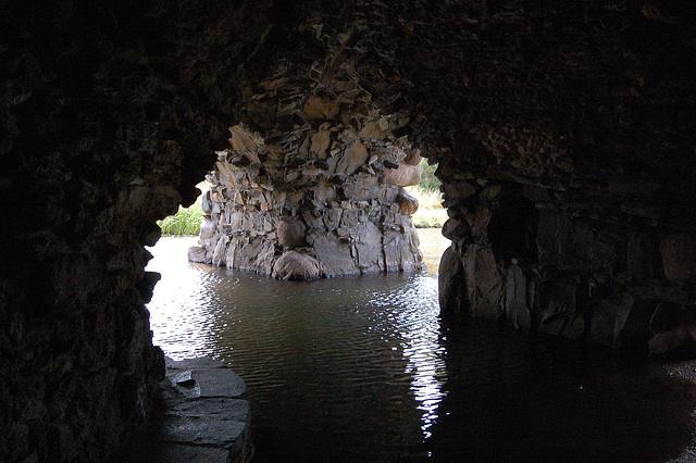 En la grotoj (In den Grotten)