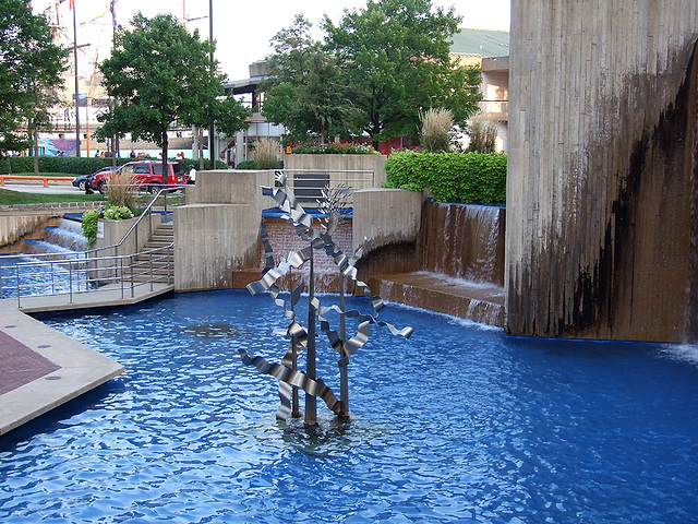 Light Street Fountain in the Inner Harbor in Baltimore, September 2009