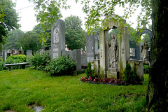 Notre-Dame-des-Neiges Cemetery, Montreal