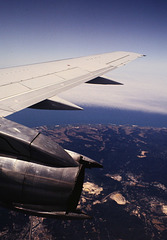 Delta Air Lines flight over California