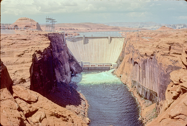 Glen Canyon Dam, flood of 1983