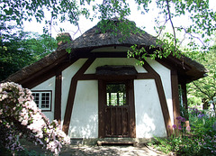 Thatched Cottage in Old Westbury Gardens, May 2009