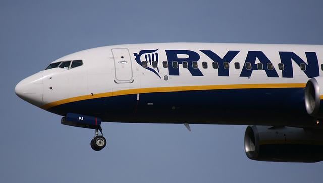 Ryanair Boeing 737-800 front section