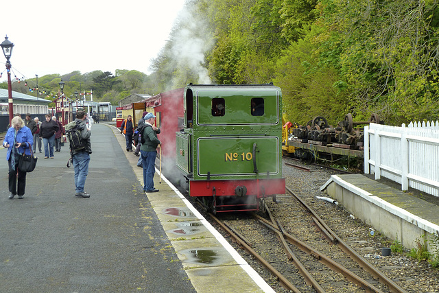 Isle of Man 2013 – Engine № 10 G.H. Wood at Douglas station