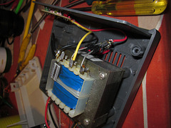 201208CarBatteryCharger 007