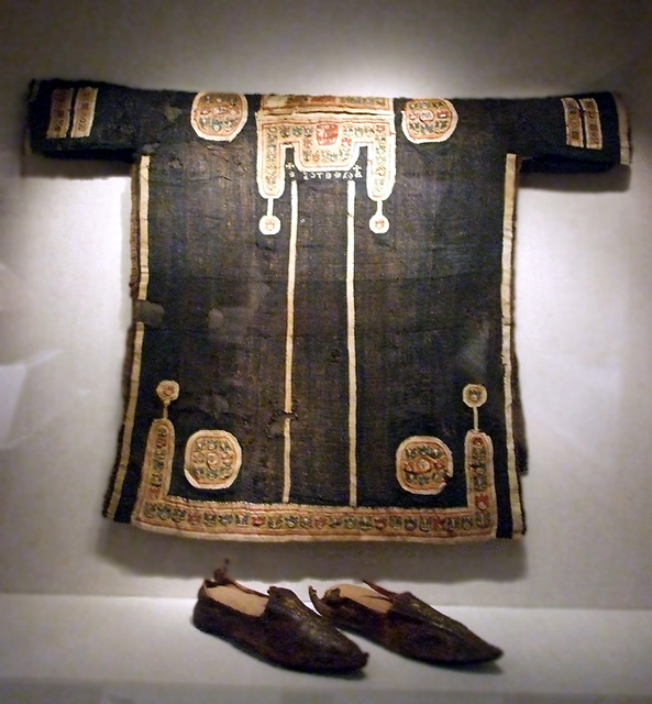 Tunic and Shoes in the Walters Art Museum, September 2009