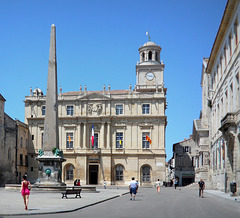 Arles - Place de la Republique