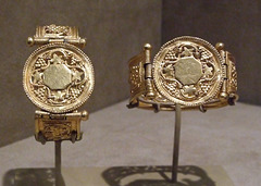 Pair of Bracelets with a Grapevine Pattern in the Metropolitan Museum of Art, March 2010