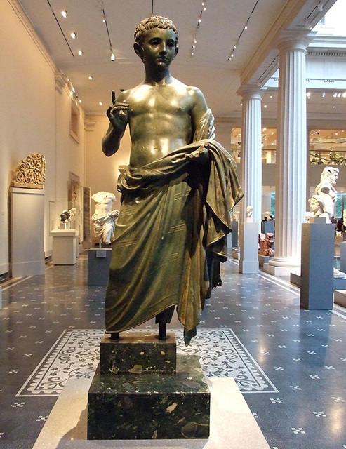 Bronze Statue of an Aristocratic Boy in the Metropolitan Museum of Art, July 2007
