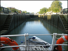 entering Sandford Lock