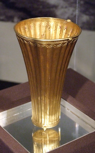 Sumerian Electrum Tumbler in the University of Pennsylvania Museum, November 2009