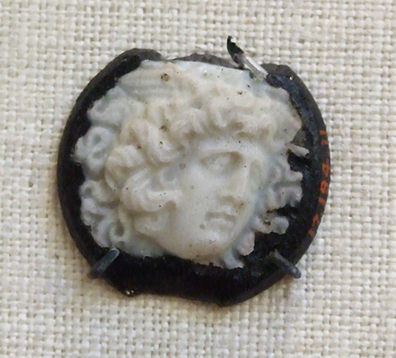 Cameo Glass Disk with a Medusa Head in the Metropolitan Museum of Art, December 2008