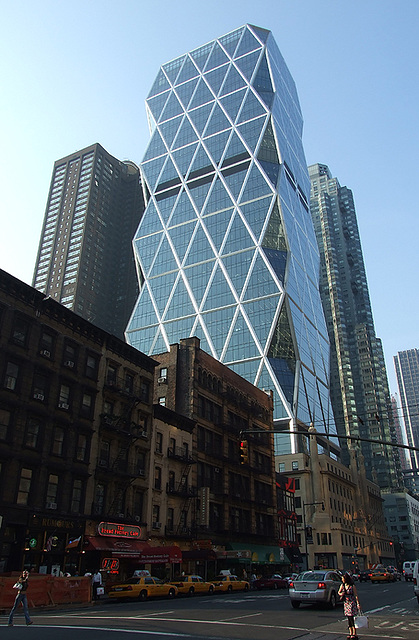 8th Avenue and the Hearst Tower in Manhattan, May 2007