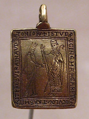 Gold Reliquary Pendant with Queen Margaret of Sicily in the Metropolitan Museum of Art, September 2010