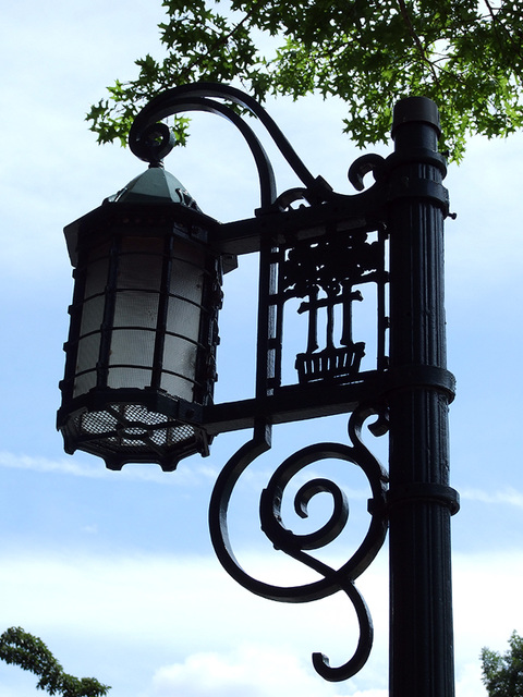 Street Lamp in Forest Hills Gardens, July 2007