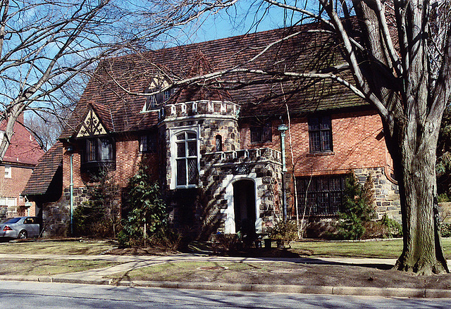 House in Forest Hills Gardens, April 2007