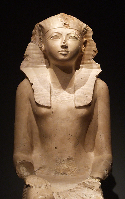 Detail of Hatshepsut Seated in the Metropolitan Museum of Art, September 2008