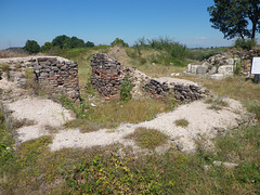Justiniana Prima : porte sud de la ville basse.