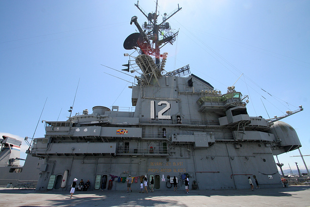USS Hornet (2933)
