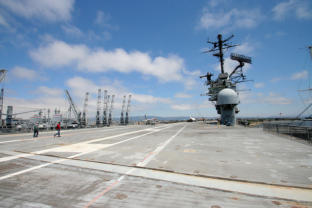 USS Hornet (2937)