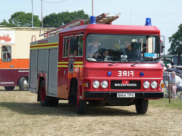Fire Vehicles at Netley Marsh (2) - 27 July 2013