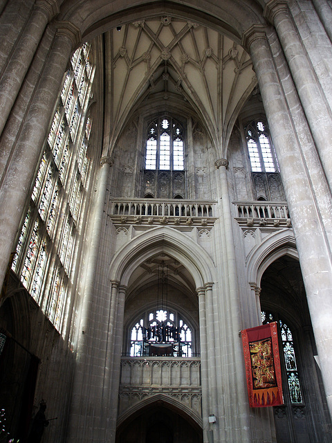 Winchester Cathedral - entry