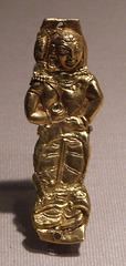 Standing Female Figure with an Offering in the Metropolitan Museum of Art, November 2010