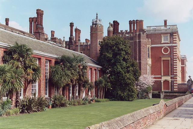 Lower Orangery Garden of Hampton Court Palace, 2004