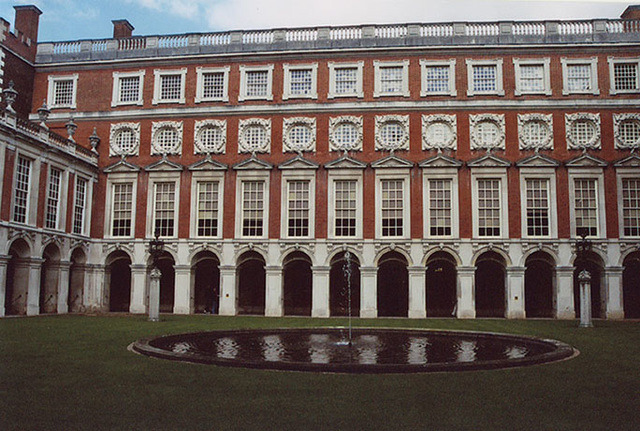 Fountain Court at Hampton Court Palace, March 2004