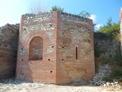 Porte ouest : bastion hexagonal intérieur.
