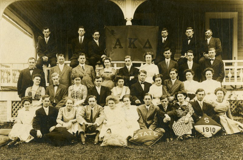 Alpha Kappa Delta Fraternity, Pennsylvania State College, 1910