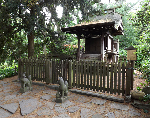 The Shinto Shrine in the Brooklyn Botanic Garden, June 2012