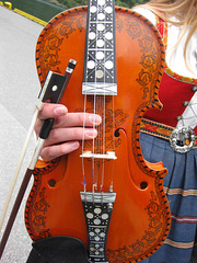 Hardangerfele- speco de tradicia violino