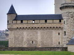 VINCENNE: Le Château.