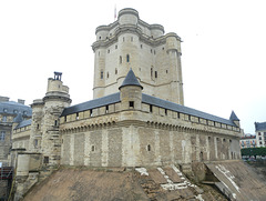 VINCENNE: Le Château, le donjon.