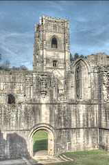 Fountains Abbey in HDR