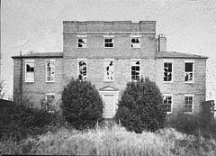 Tupholme Hall, Lincolnshire (Demolished c1983)