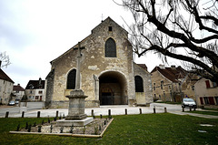 PESMES: L'Eglise Saint-Hilaire