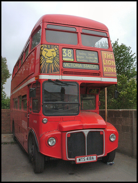 red London bus
