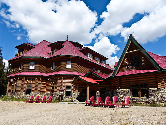 Num-Ti-Jah Lodge, Bow Lake